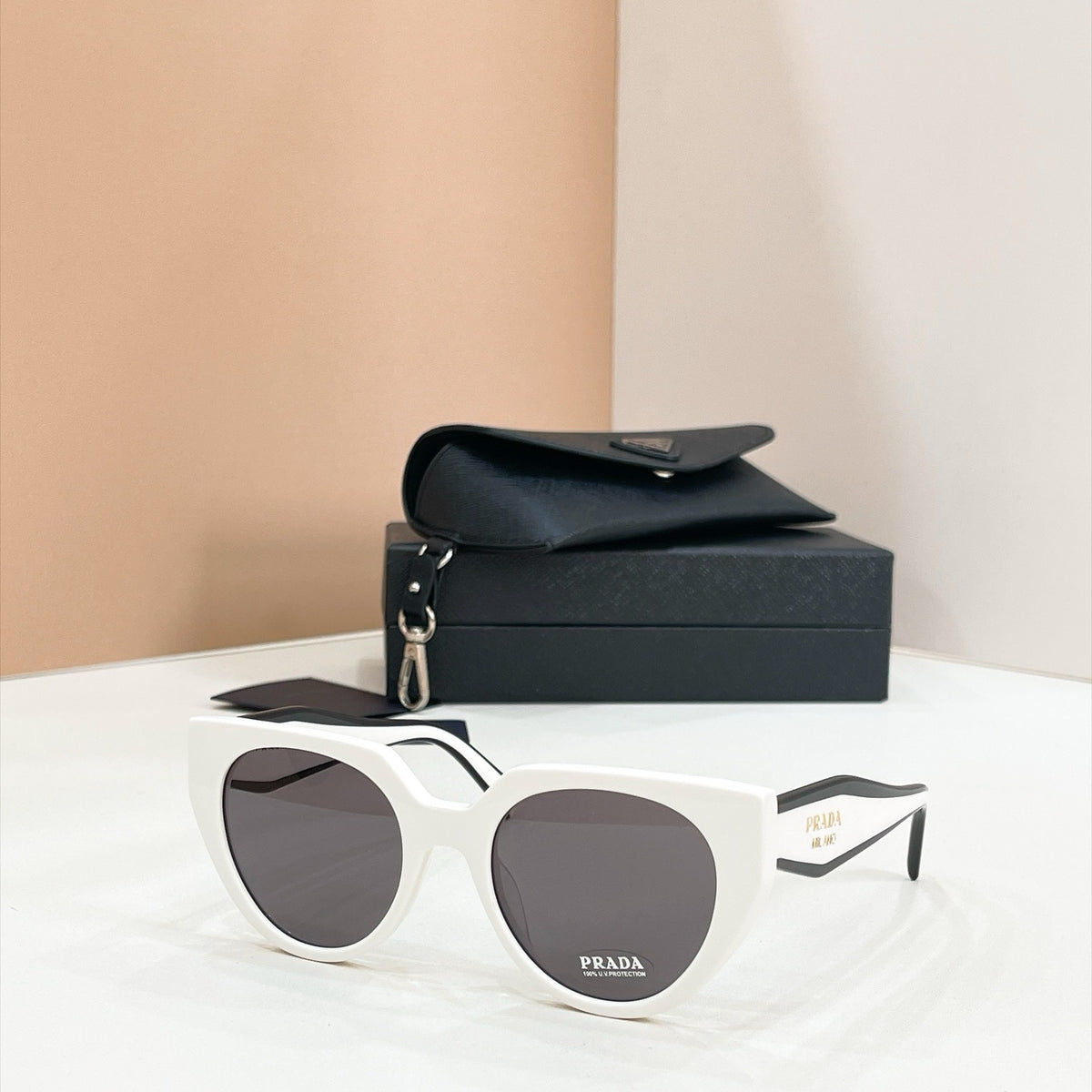 Prada Sunglasses SPR14WS