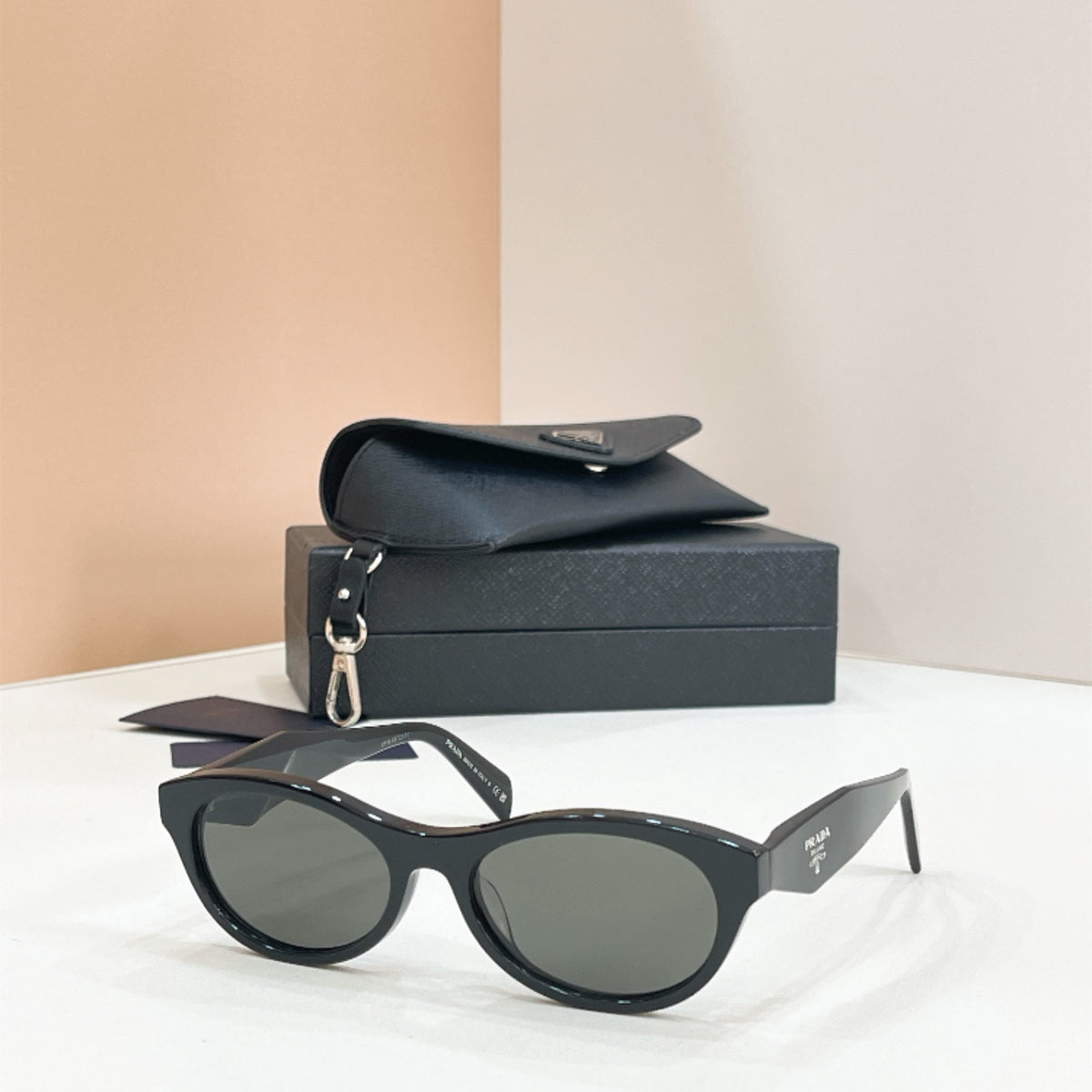 Prada Sunglasses VPRD18V