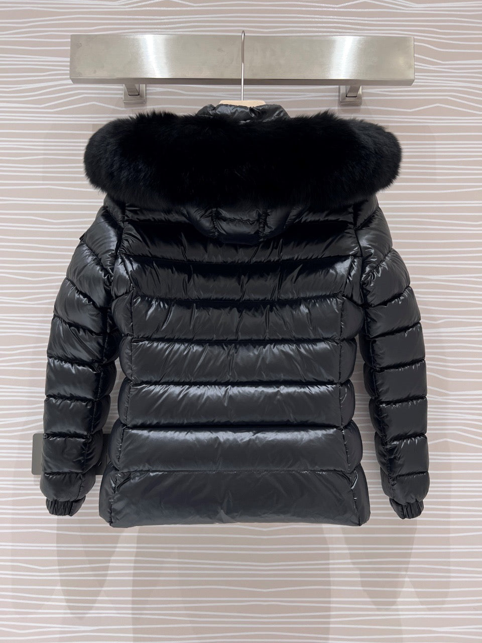 Moncler Badyeffe Hooded Short Down Jacket