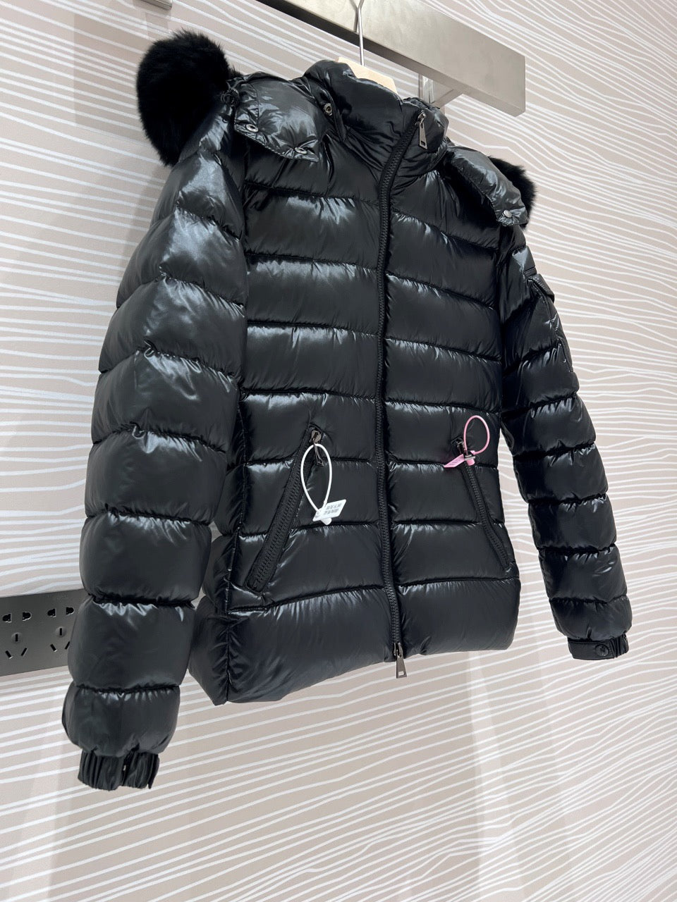 Moncler Badyeffe Hooded Short Down Jacket