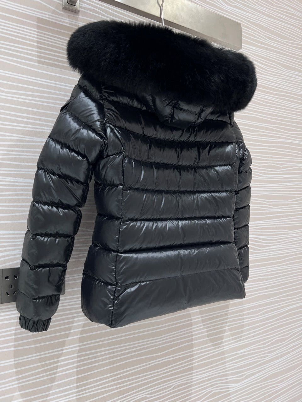 Moncler Badyeffe Hooded Short Down Jacket