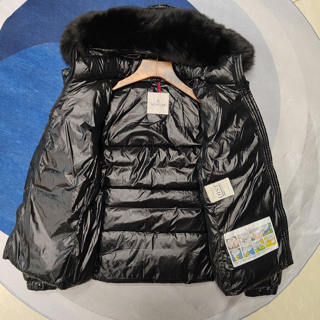 Moncler Badyeffe Hooded Short Down Jacket