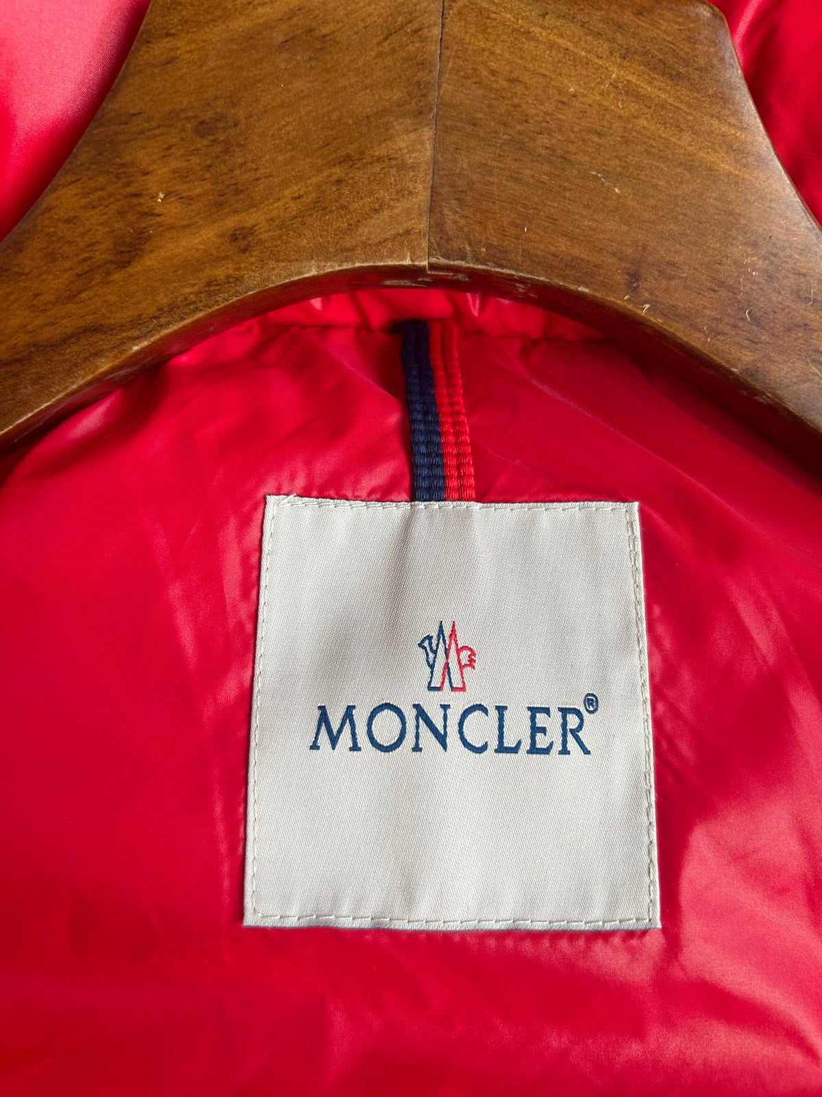 Moncler Maire Hooded Short Down Jacket