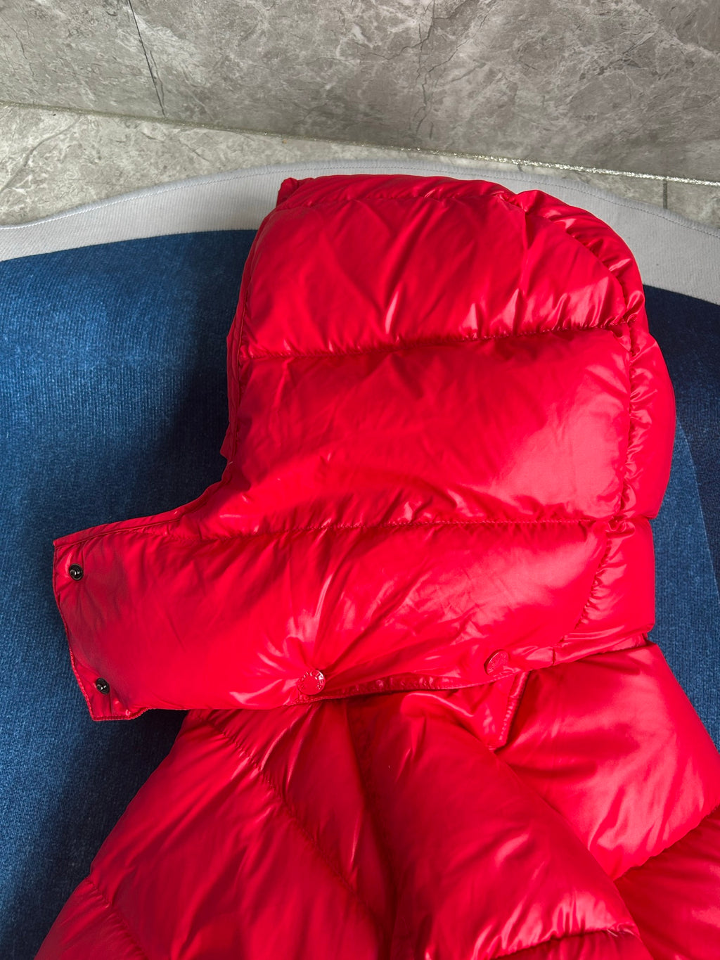 Moncler Maire Hooded Short Down Jacket