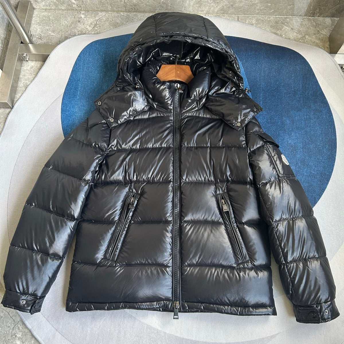 Moncler Maire Hooded Short Down Jacket
