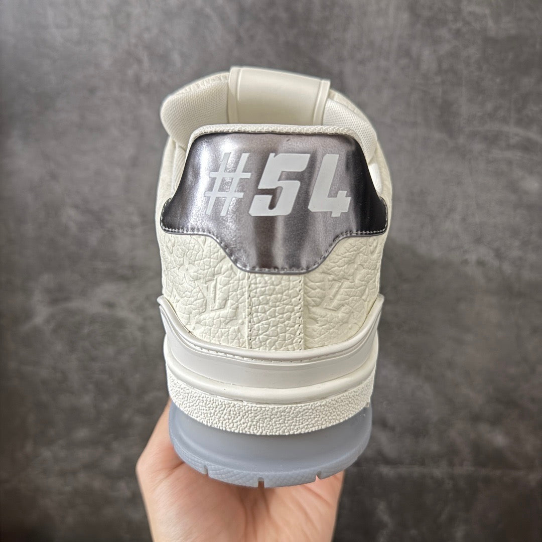 LV Trainer Sneaker 1AKCL1