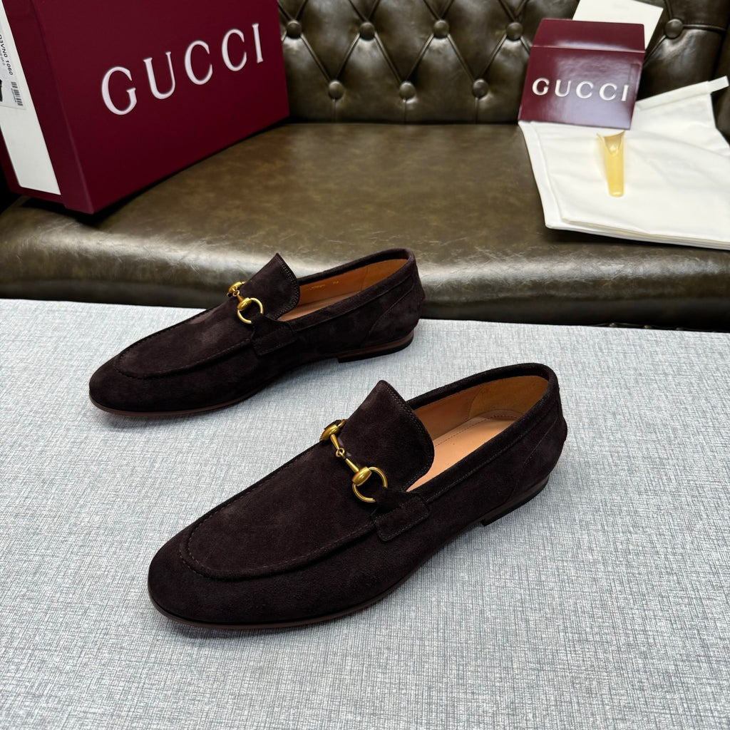 Gucci Jordaan Loafer in Suede