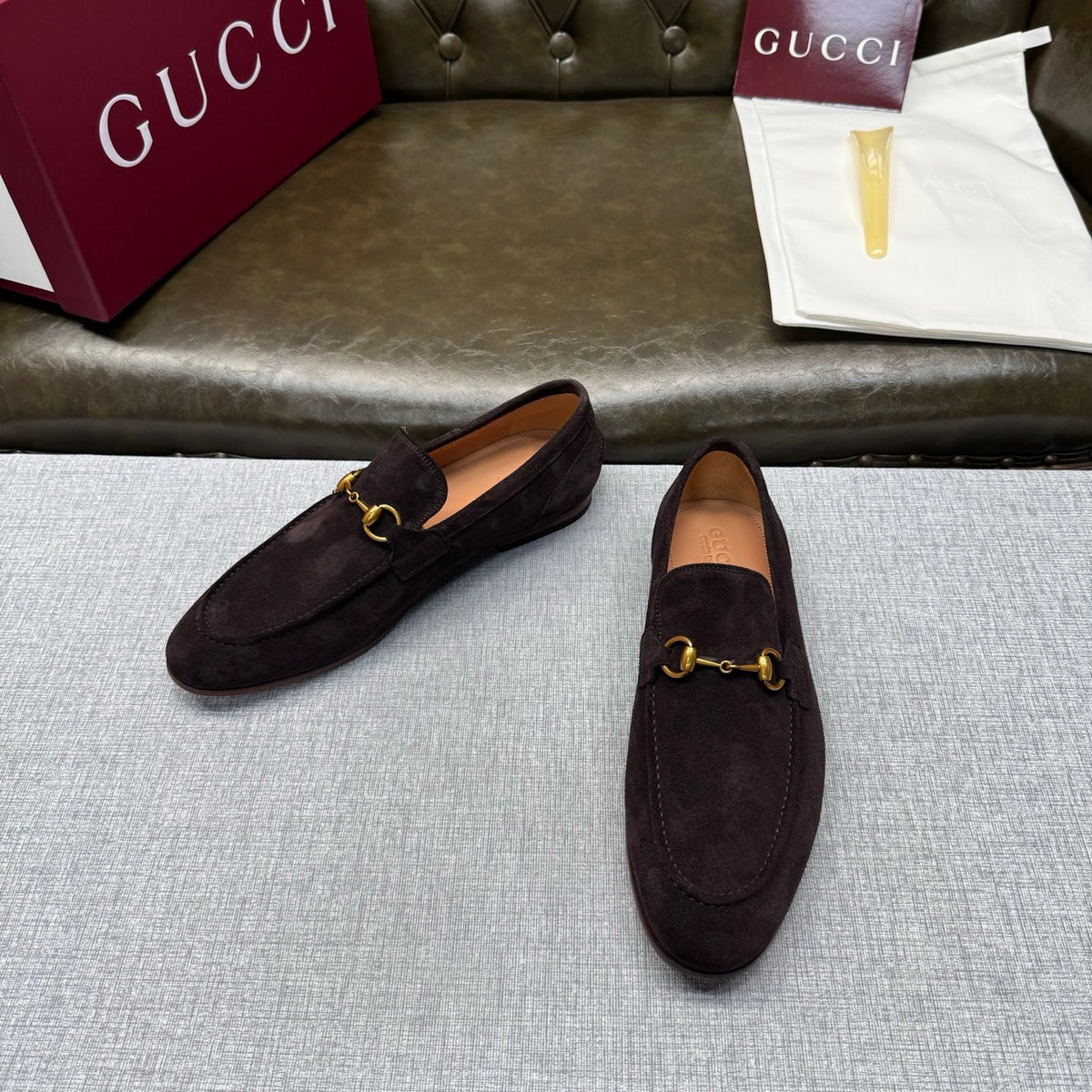 Gucci Jordaan Loafer in Suede
