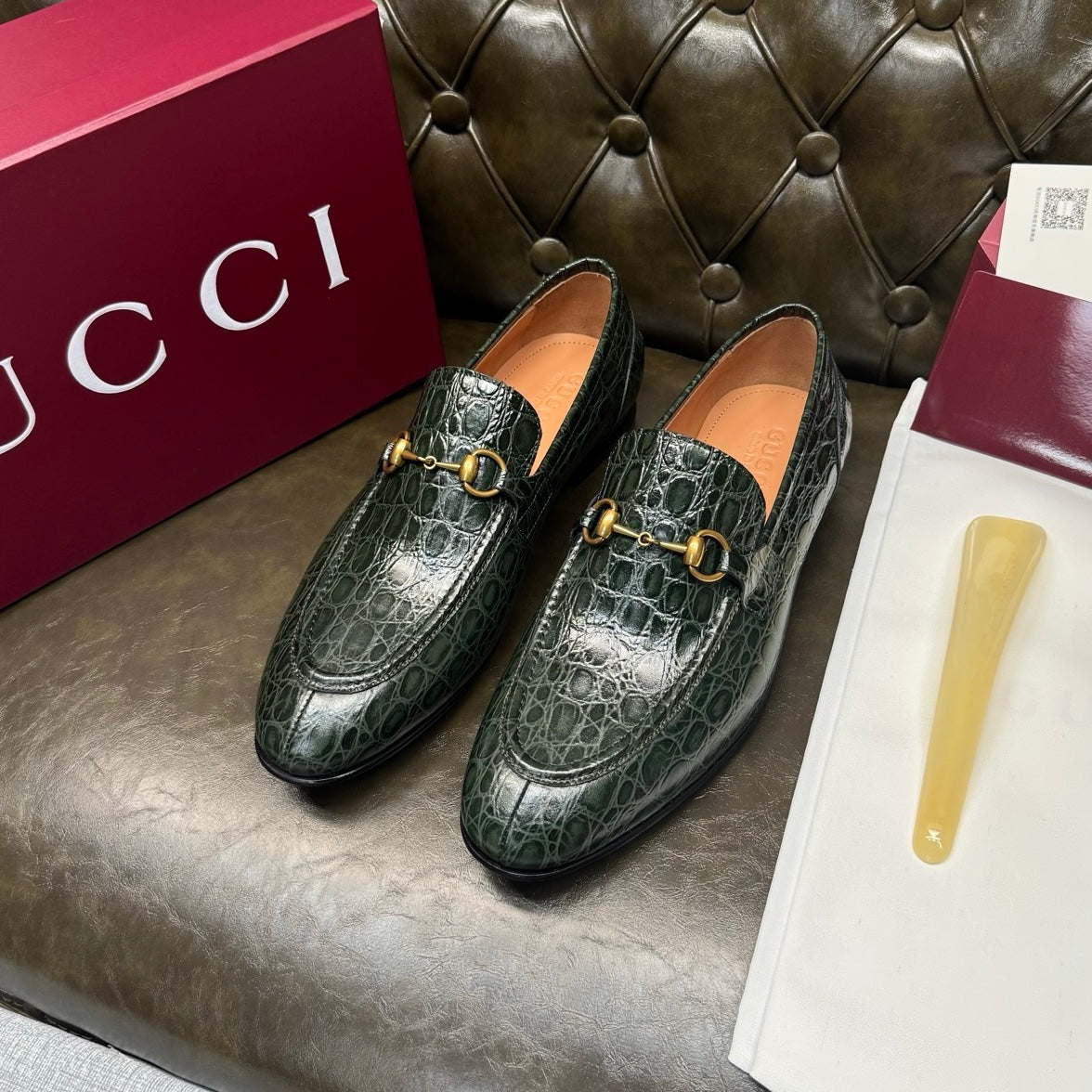 Gucci Jordaan Loafer in Crocodile