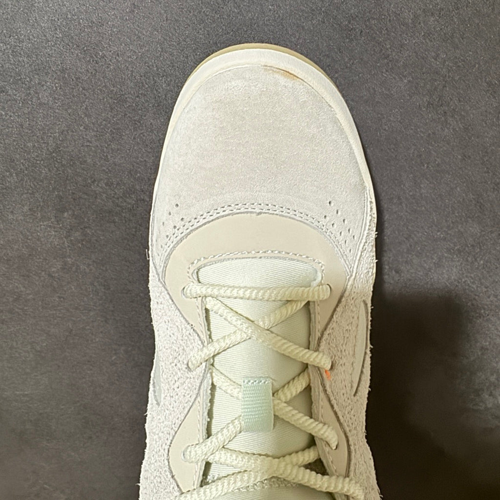 Adidas BadBo 1.0 Bad Bunny Resilience KJ1468