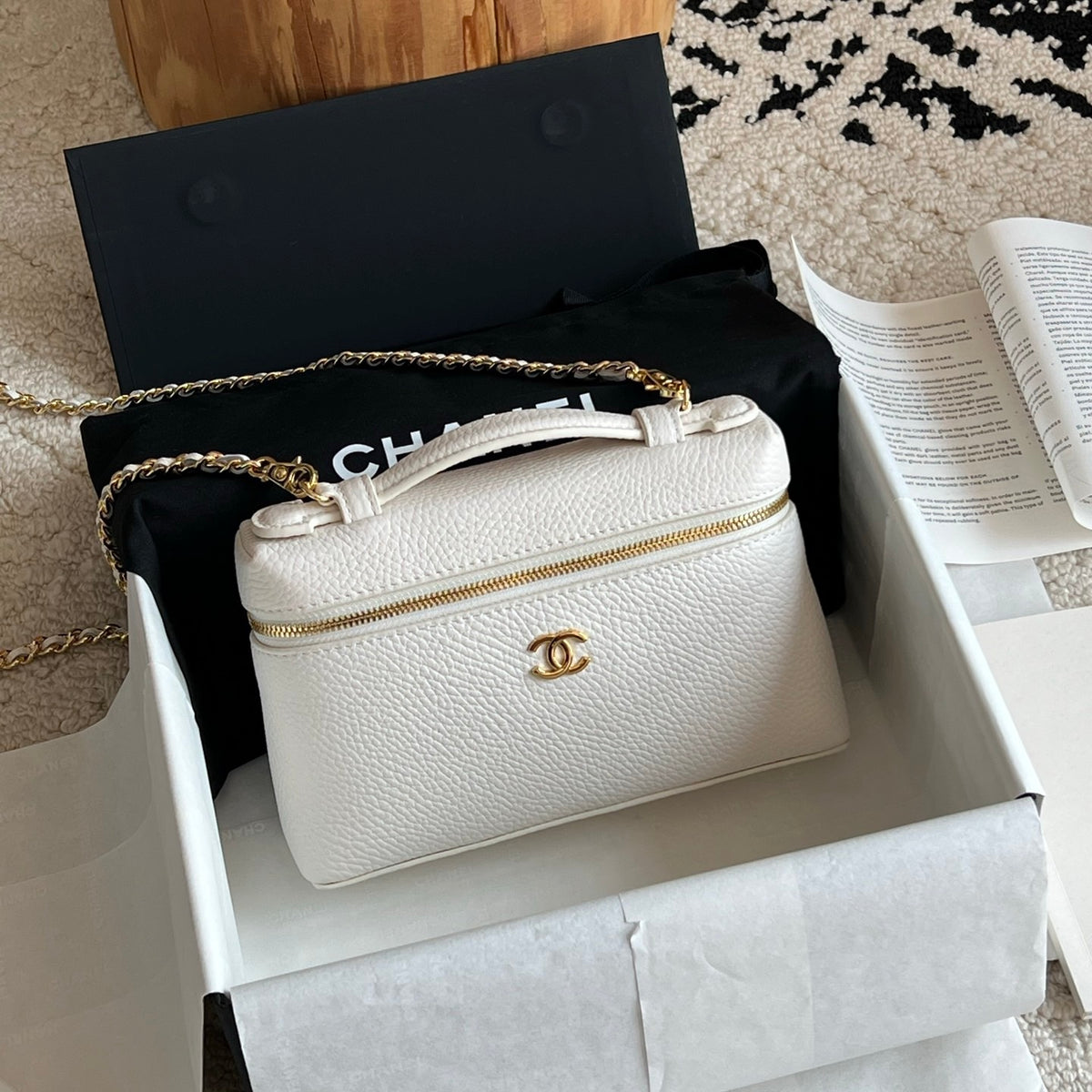 Chanel Vanity with Chain in Grained Calfskin