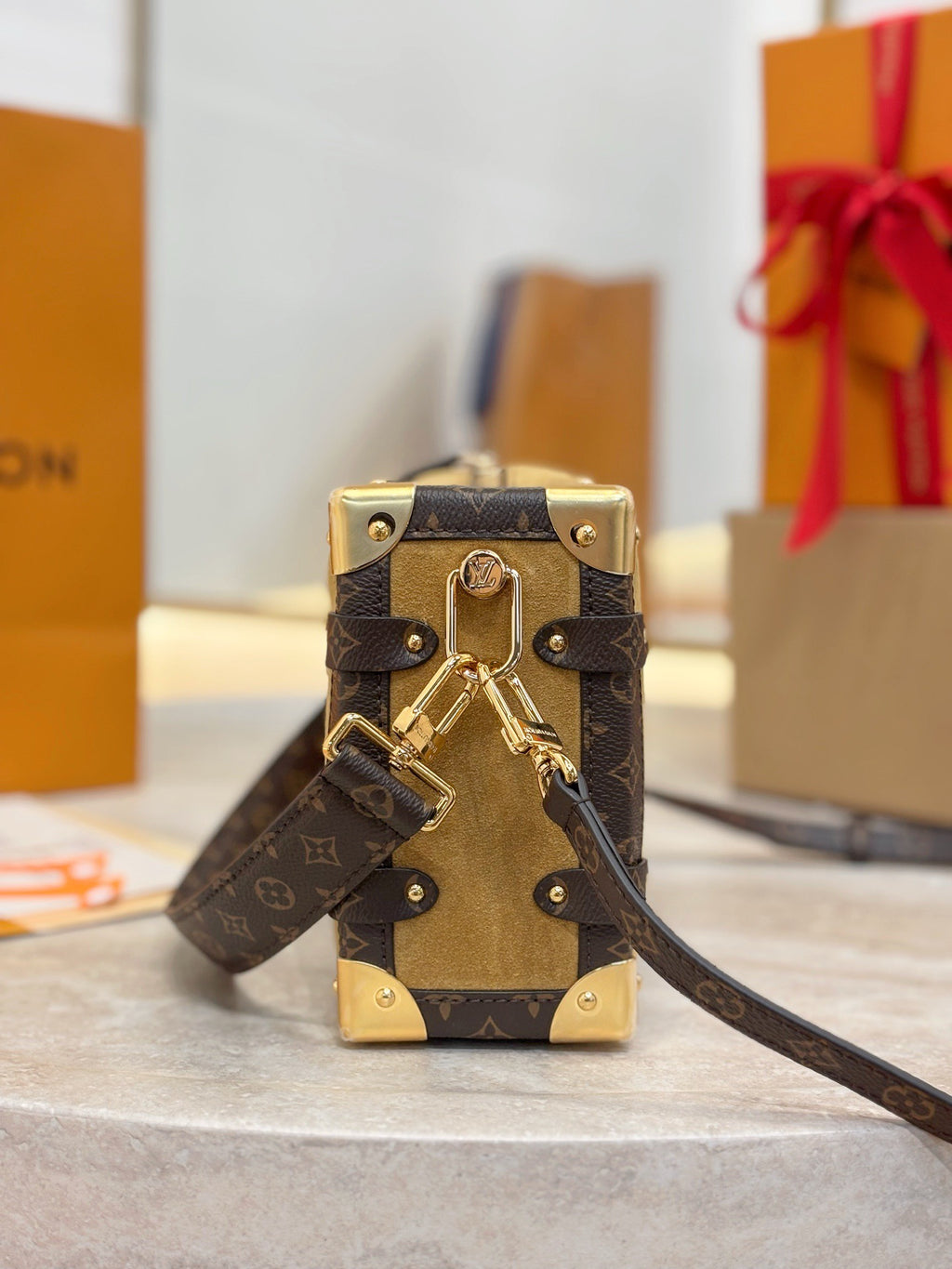 LV Side Trunk MM M2A041