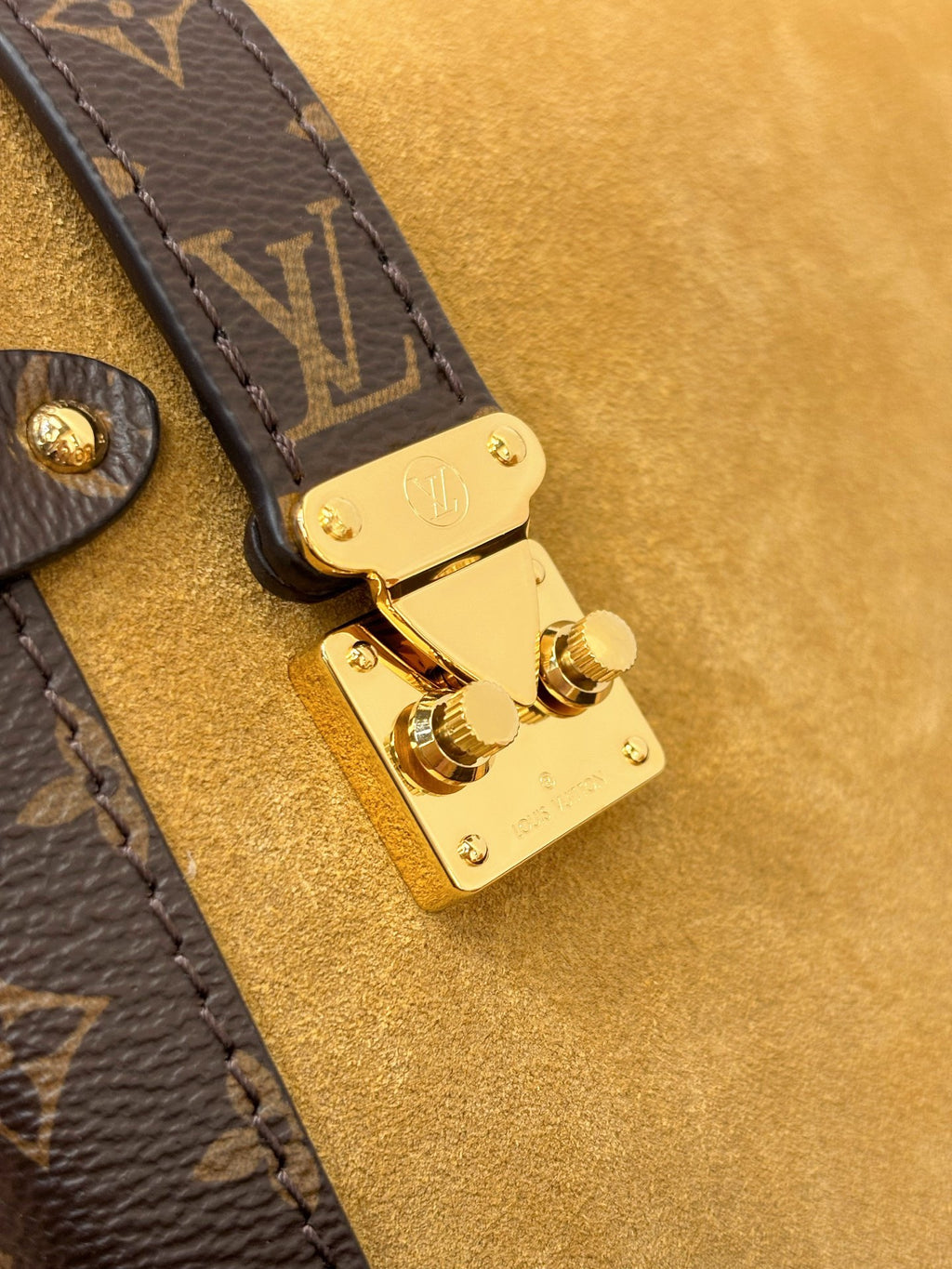 LV Side Trunk MM M2A041