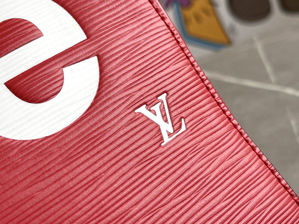 LV x Supreme Keepall Bandouliere 45 M53419