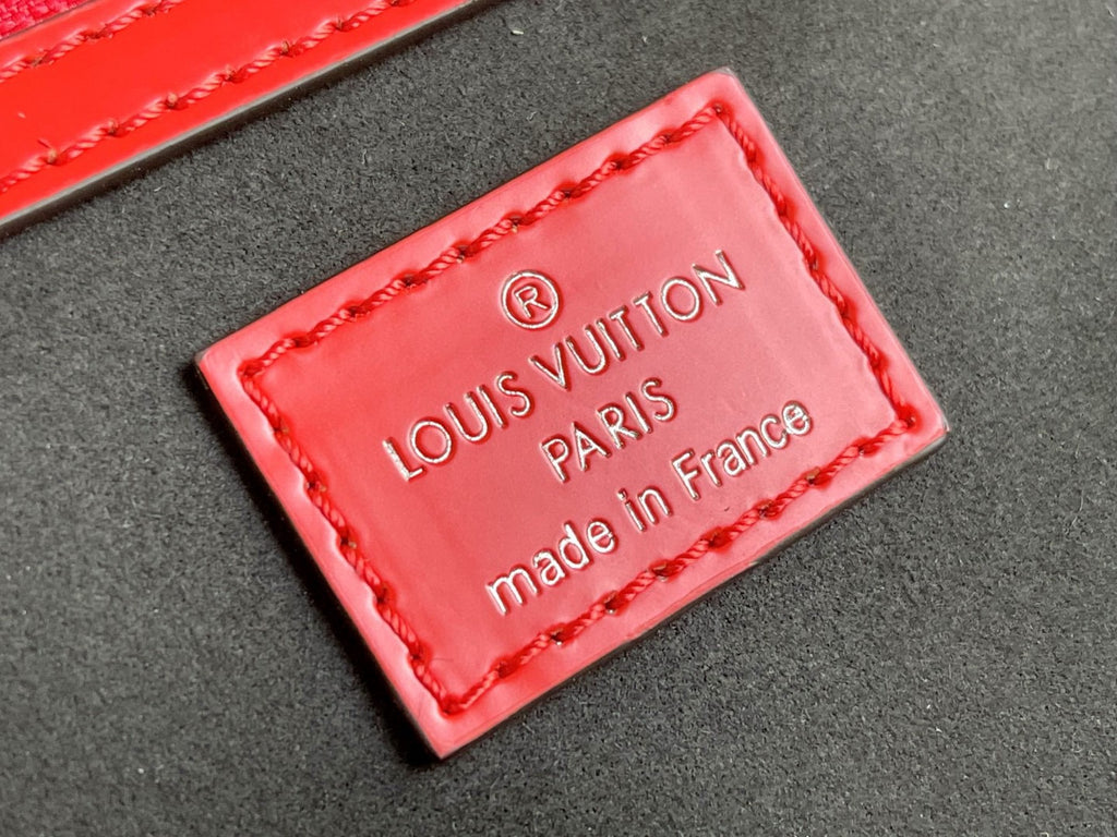 LV x Supreme Keepall Bandouliere 45 M53419