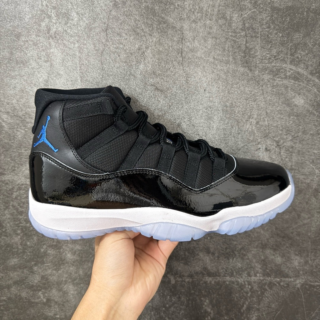 Jordan 11 Space Jam CT8012-900