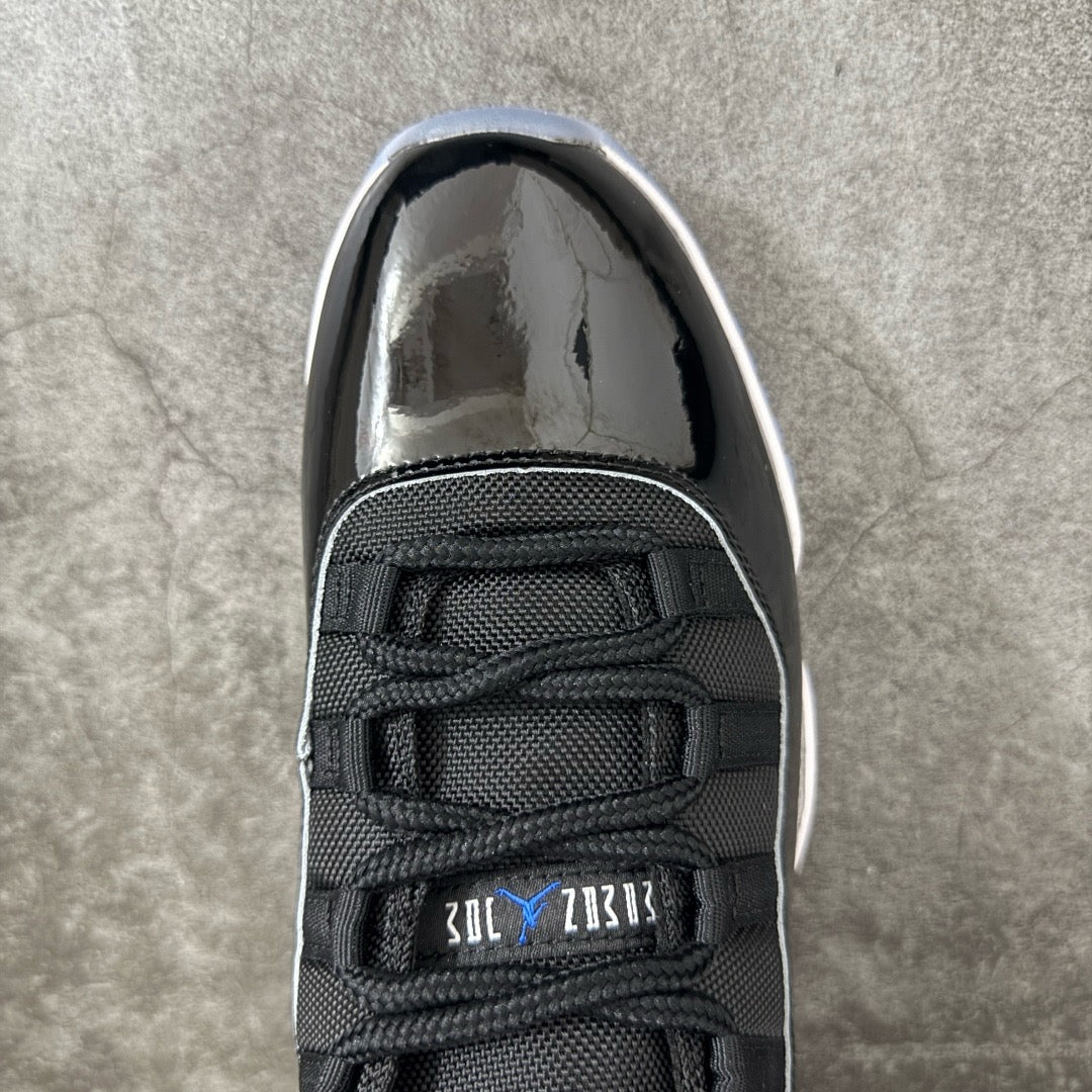 Jordan 11 Space Jam CT8012-900