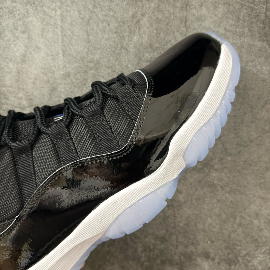 Jordan 11 Space Jam CT8012-900