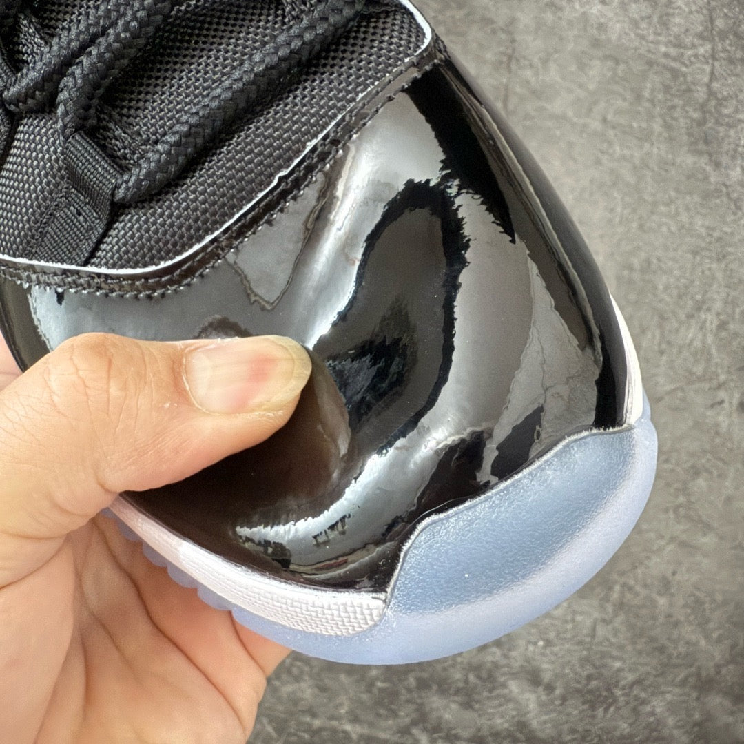 Jordan 11 Space Jam CT8012-900