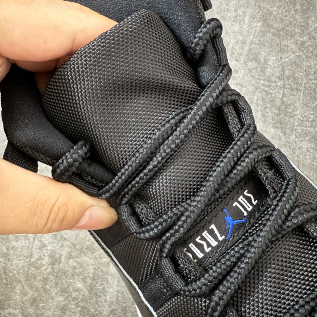 Jordan 11 Space Jam CT8012-900