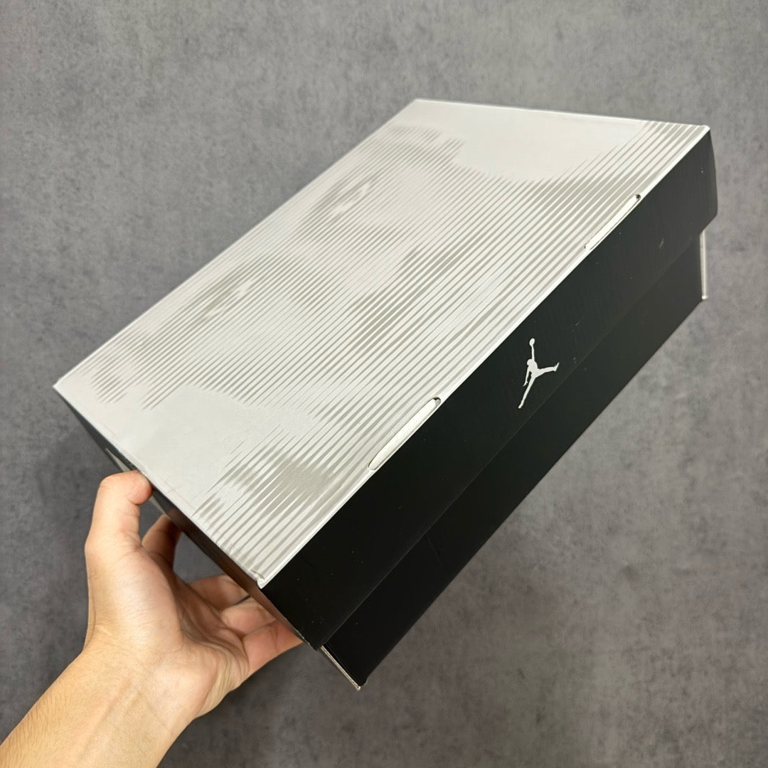 Jordan 11 Space Jam CT8012-900