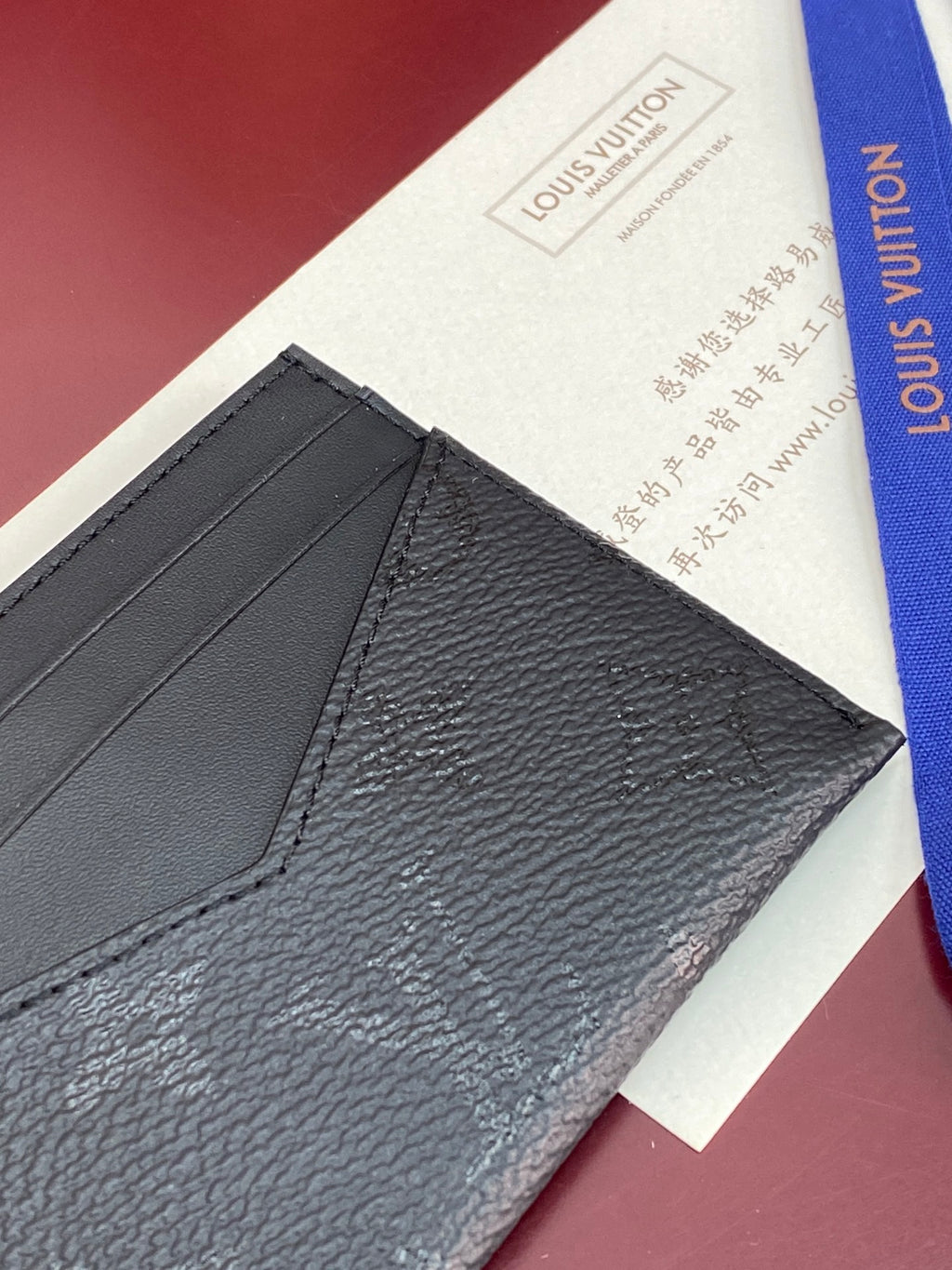 LV Porte-Cartes Triple M2A674
