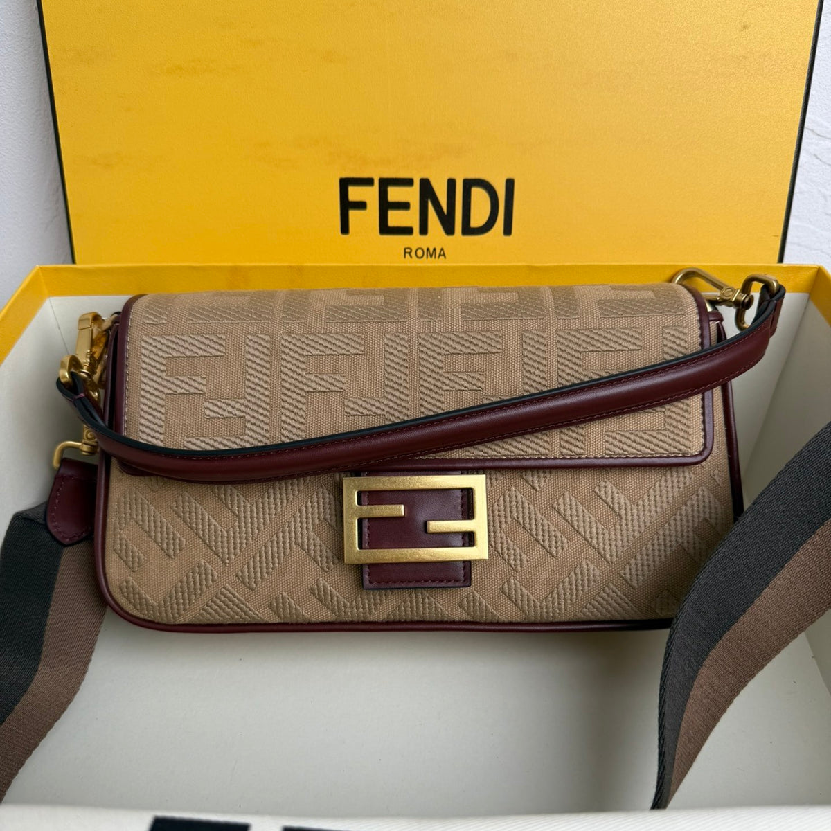 Fendi Baguette Bag in Tobacco FF Jacquard Fabric