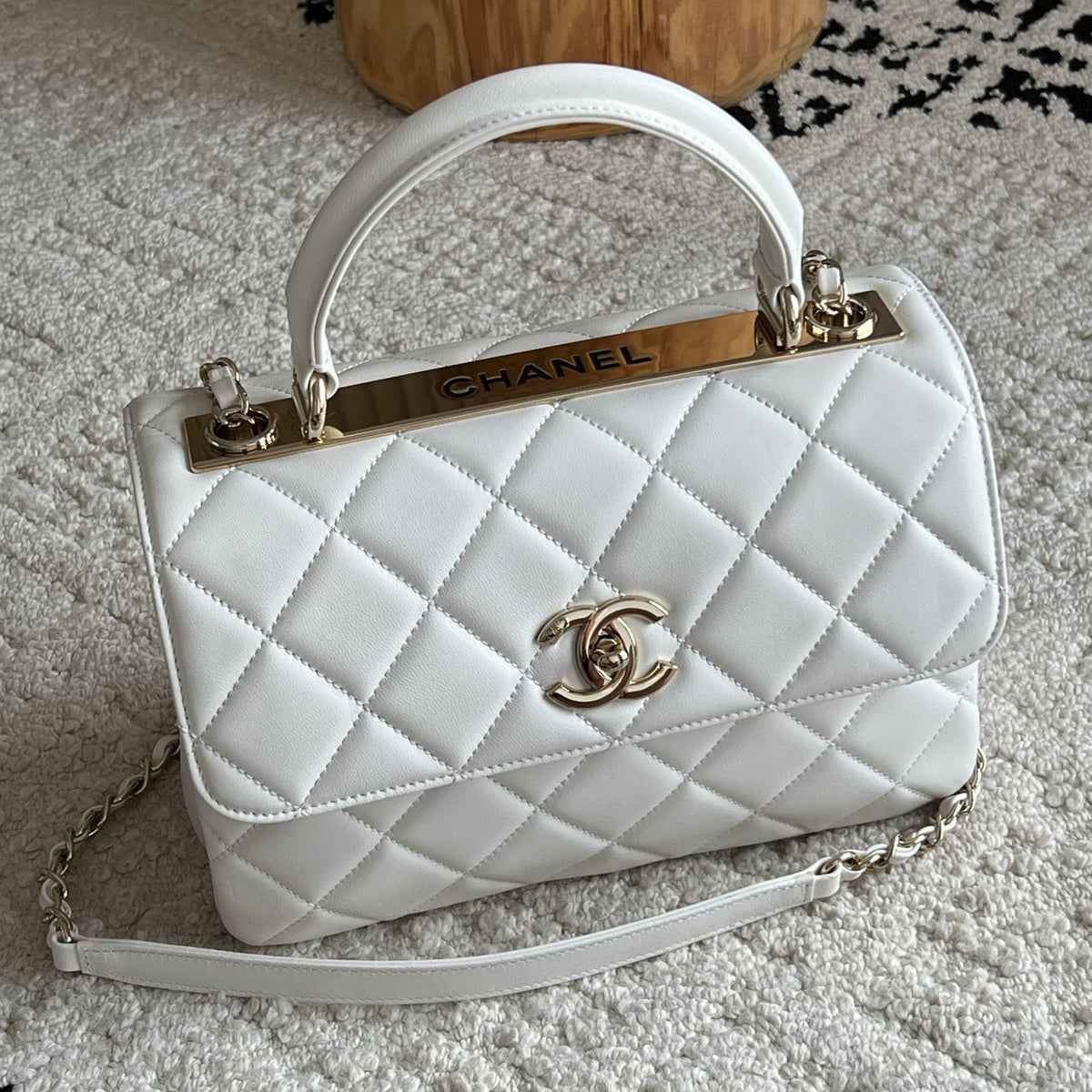 Chanel Flap Bag With Top Handle A92236