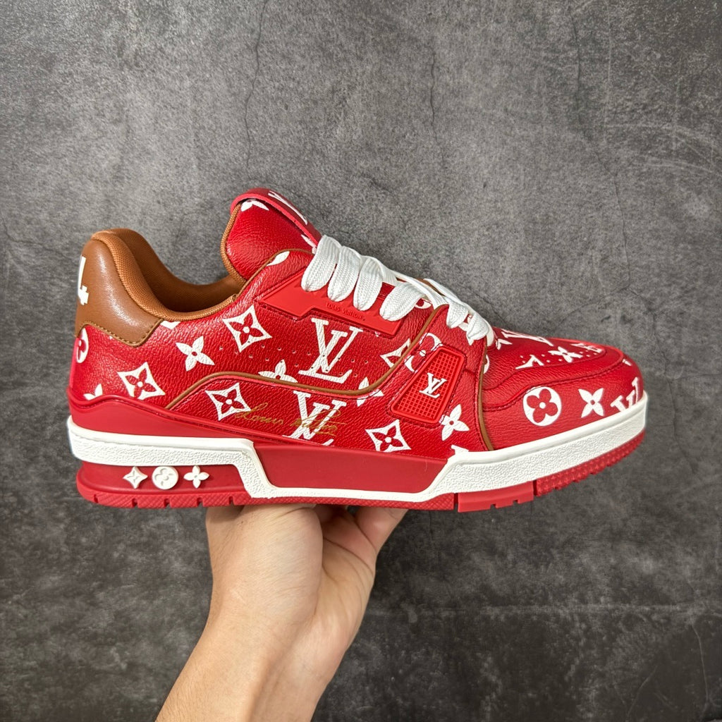 LV Trainer Sneaker 1AHAN2