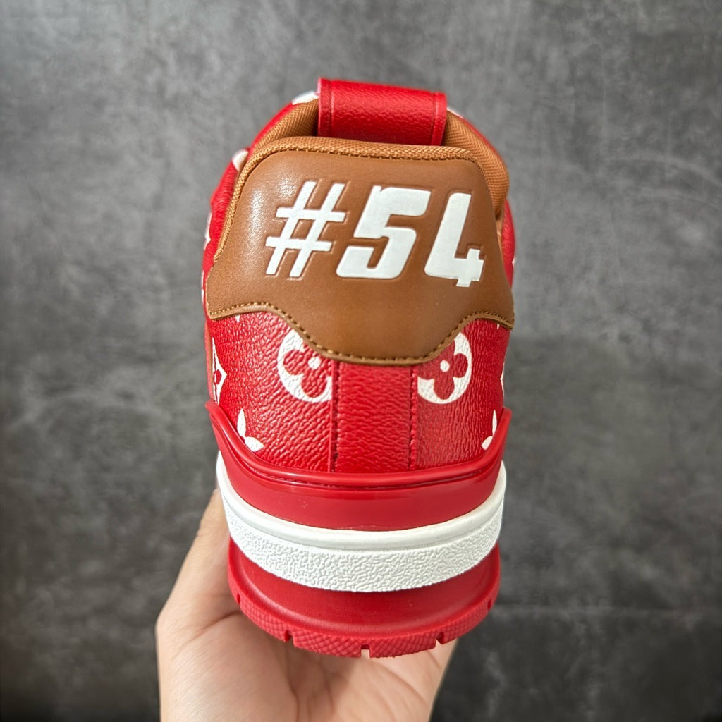 LV Trainer Sneaker 1AHAN2