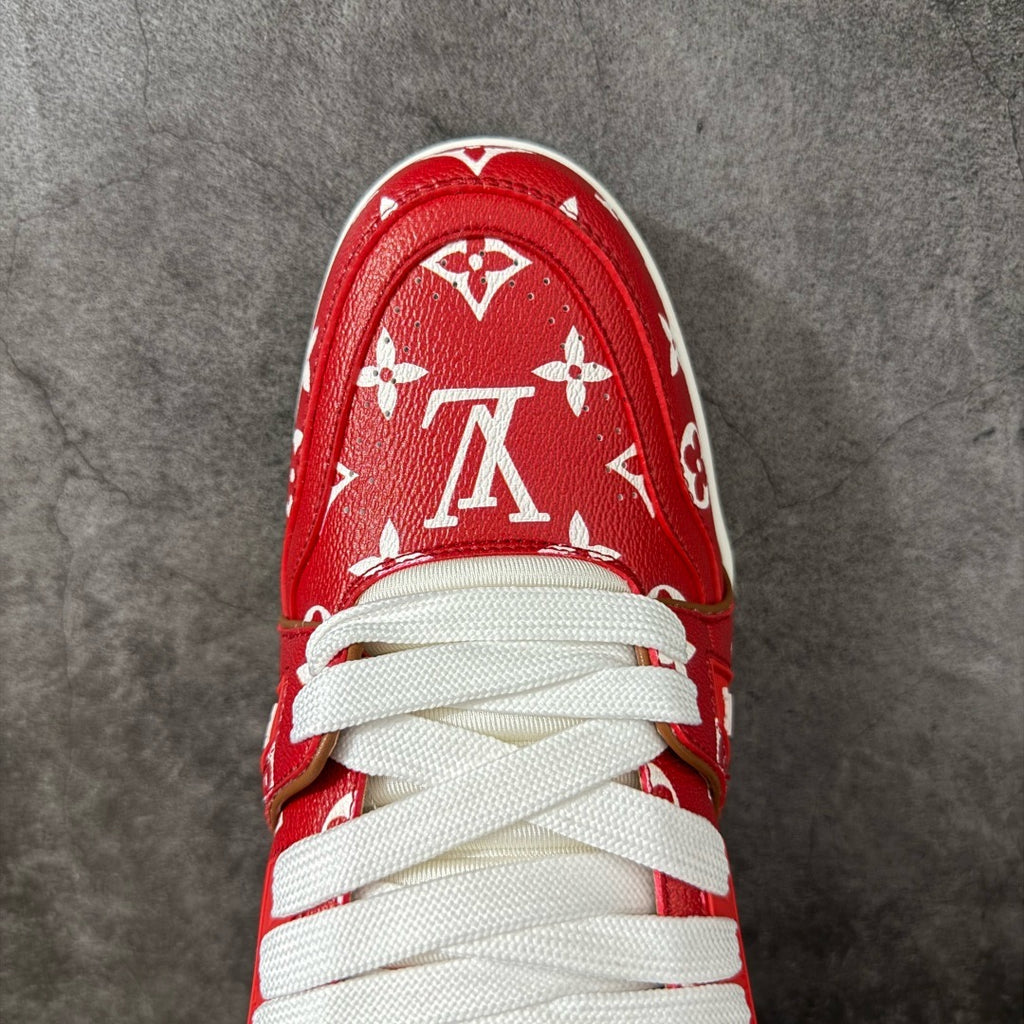 LV Trainer Sneaker 1AHAN2