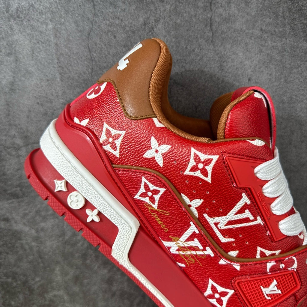 LV Trainer Sneaker 1AHAN2