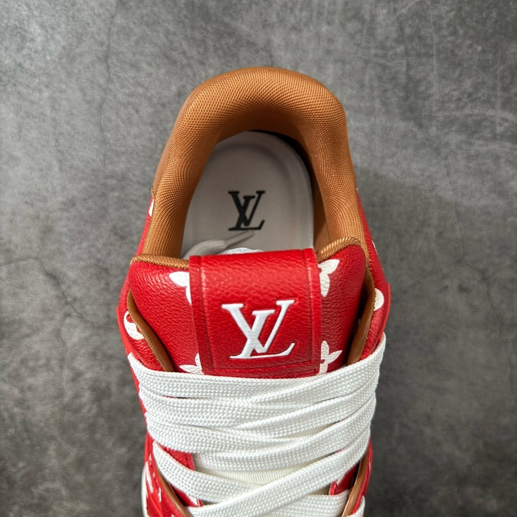 LV Trainer Sneaker 1AHAN2