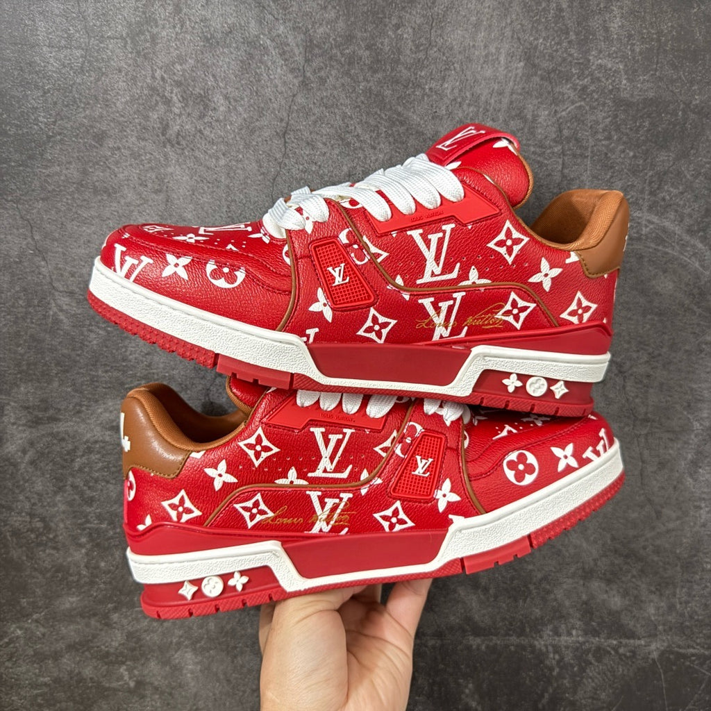LV Trainer Sneaker 1AHAN2