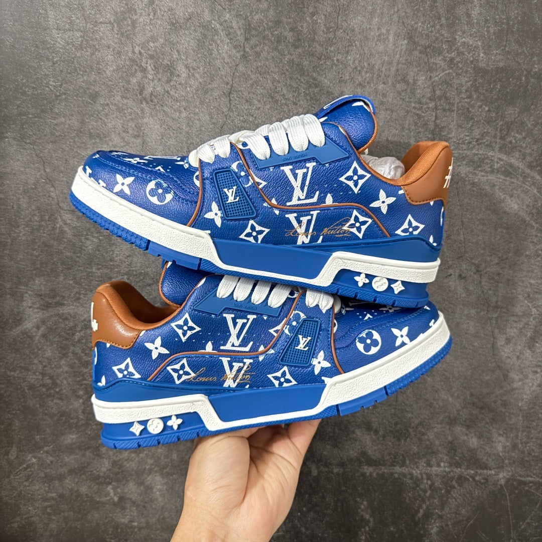 LV Trainer Sneaker 1AHAN2