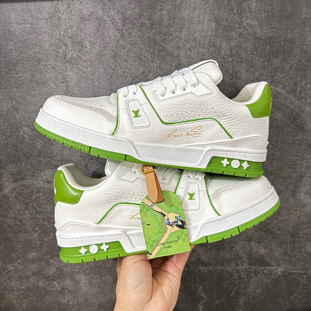 LV Trainer Sneaker 1AKRDQ