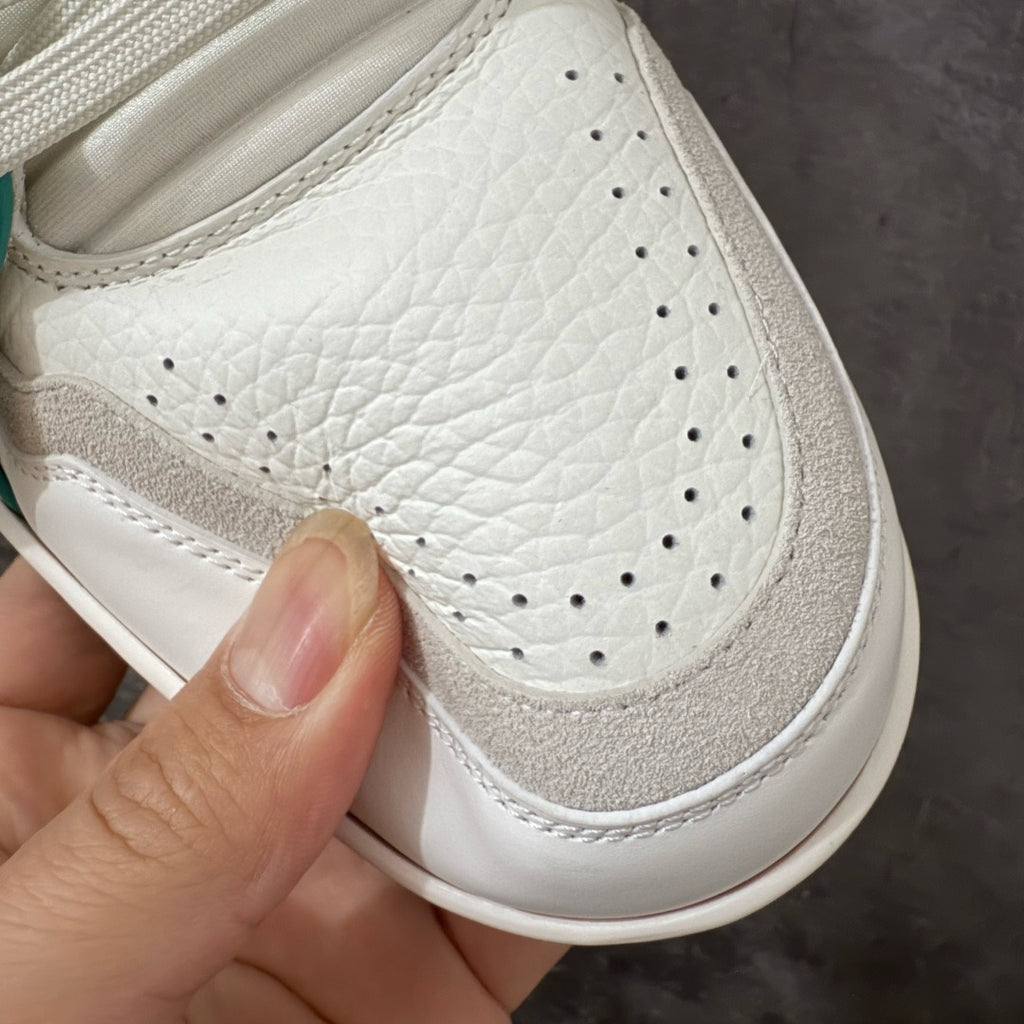 LV Trainer Sneaker 1AKRDQ