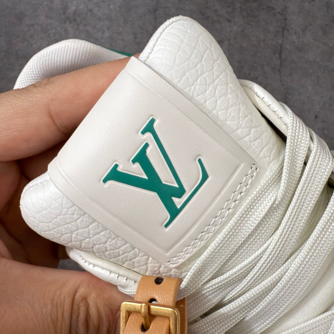LV Trainer Sneaker 1AKRDQ