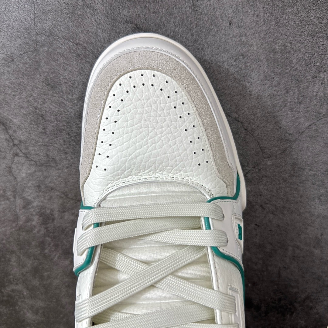 LV Trainer Sneaker 1AKRDQ