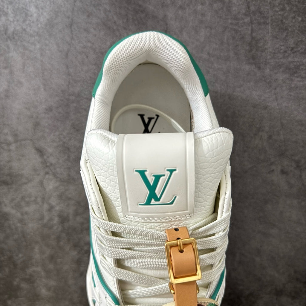 LV Trainer Sneaker 1AKRDQ