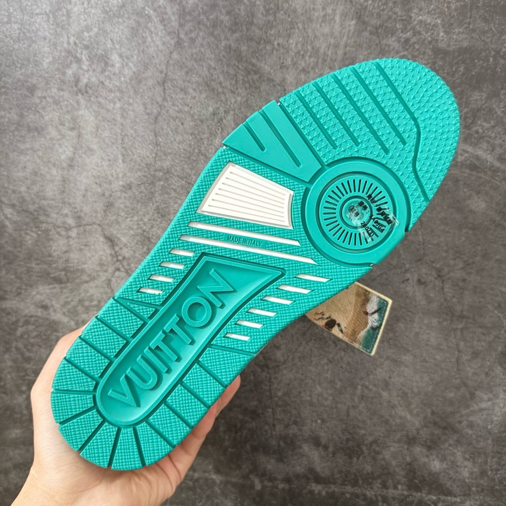 LV Trainer Sneaker 1AKRDQ