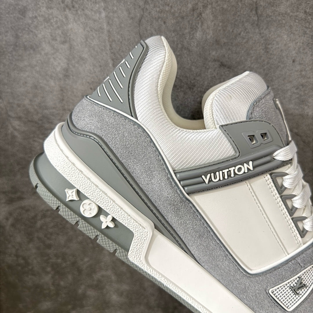 LV Trainer Sneaker 1AKKAL