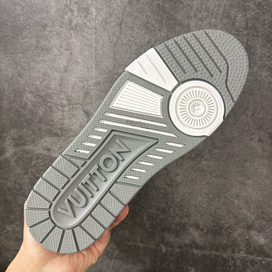 LV Trainer Sneaker 1AKKAL