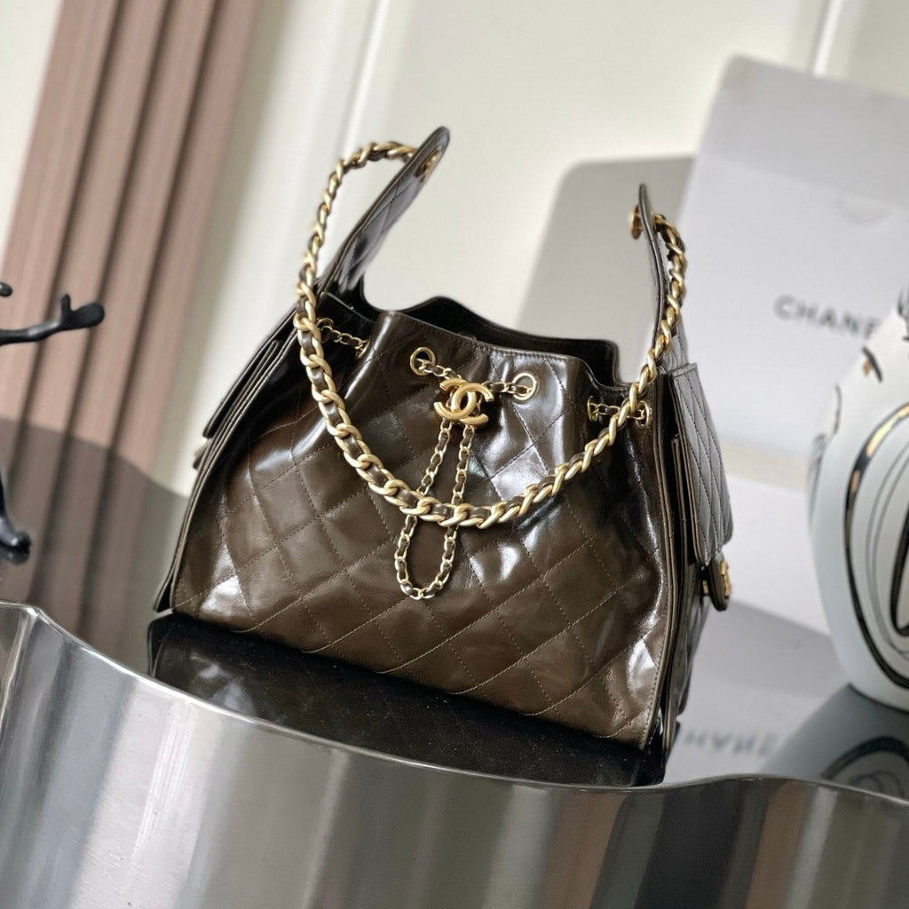 Chanel 25 Small Handbag in Shiny Crumbled Calfskin