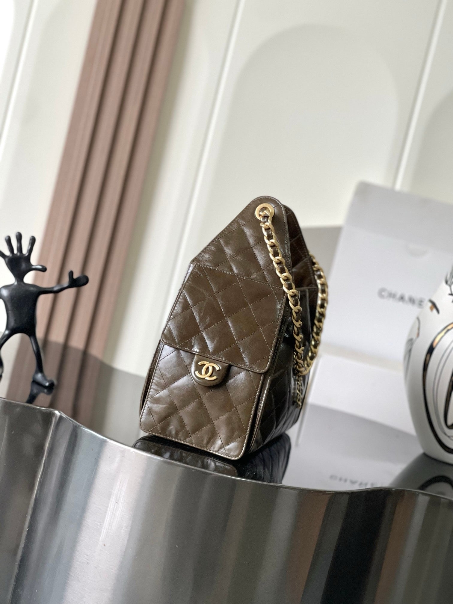 Chanel 25 Small Handbag in Shiny Crumbled Calfskin