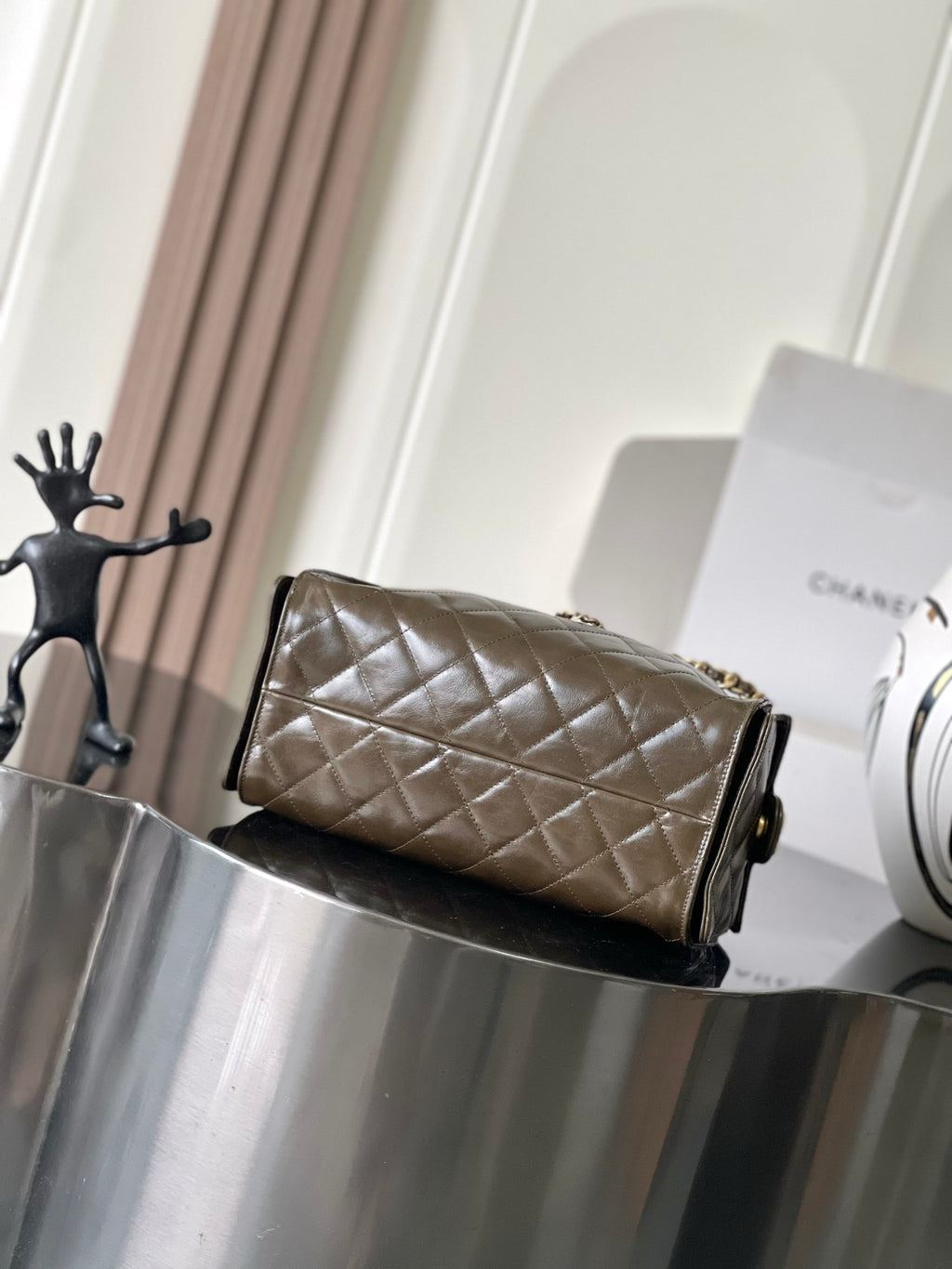 Chanel 25 Small Handbag in Shiny Crumbled Calfskin