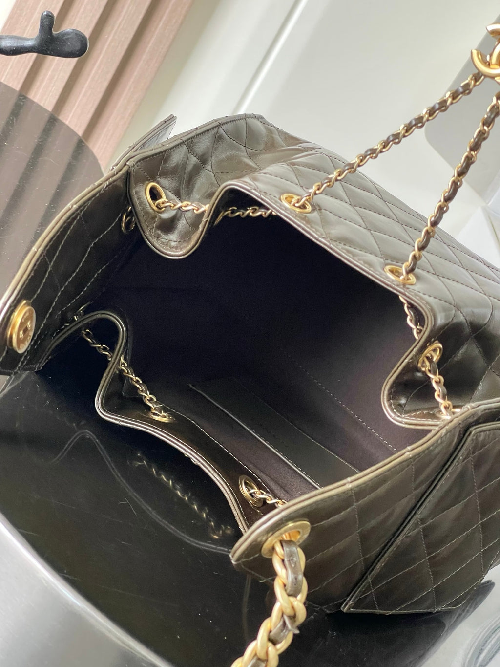 Chanel 25 Small Handbag in Shiny Crumbled Calfskin
