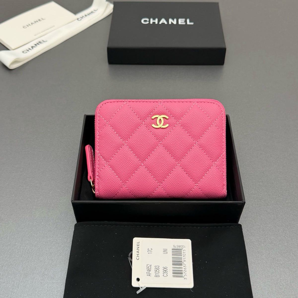Chanel Classic Zipped Coin Purse in Grained Shiny Calfskin