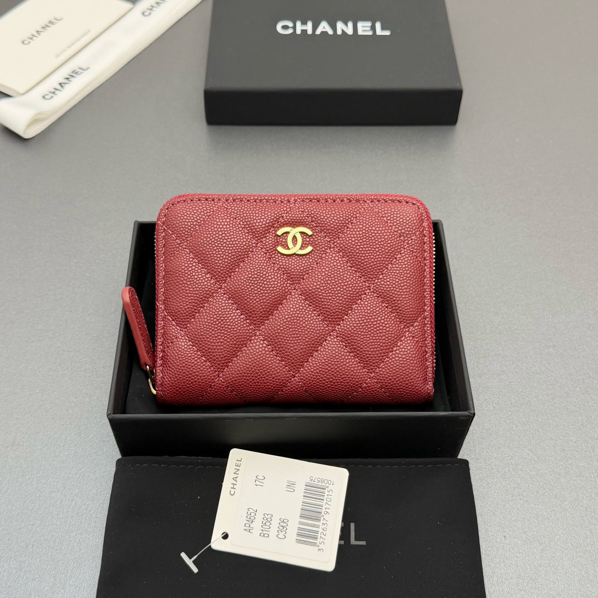 Chanel Classic Zipped Coin Purse in Grained Shiny Calfskin