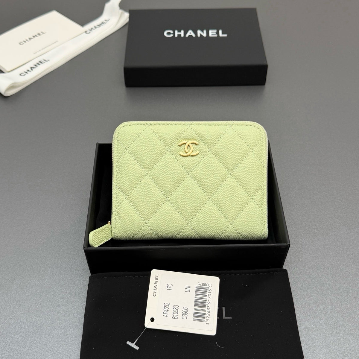 Chanel Classic Zipped Coin Purse in Grained Shiny Calfskin